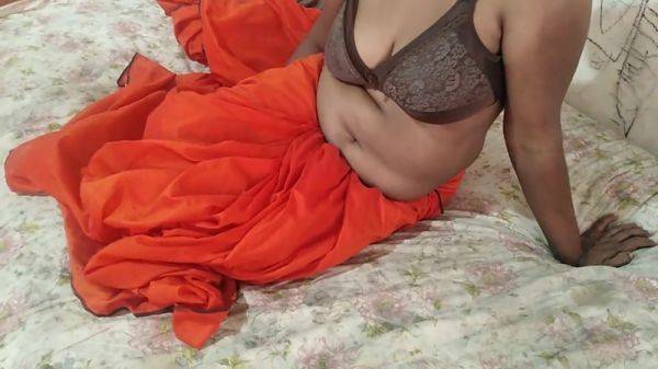 Big Naturals In Indian Desi Bhabhi Dammi Eenjoing Her Self 22 - desi-porntube.com - India on systemporn.com