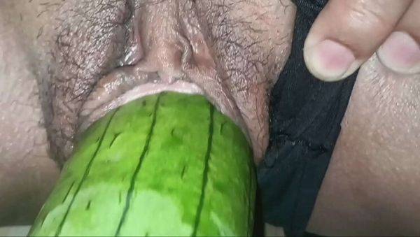 White girl poses in amateur porn video - porntry.com on systemporn.com