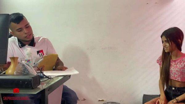 Lecturer Offers Multicultural Guidance to Young College Student - xxxfiles.com on systemporn.com