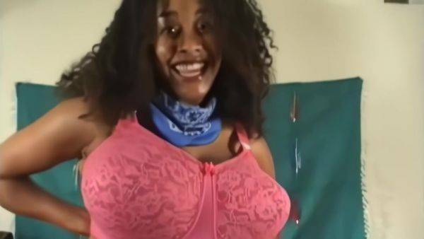 Chaka T Fucks With R. 'wild Bill' Williams - tubepornclassic.com on systemporn.com