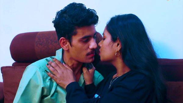 Desi Tharki Larki Ne Apne Boyfriend Se Chudwaya - videohdzog.com on systemporn.com