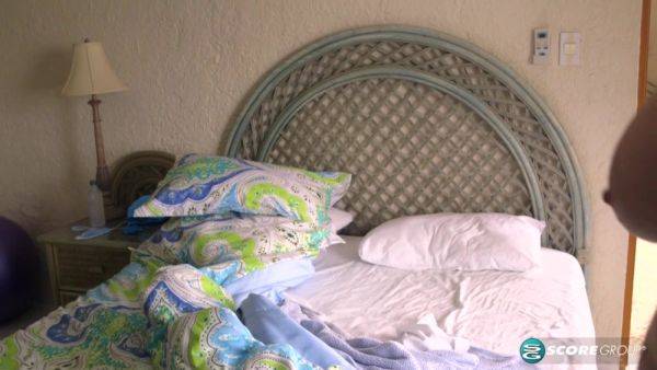 Slim & Shapely - hotmovs.com on systemporn.com