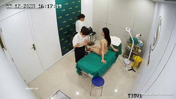 Peeping Hospital patient.24 - hclips.com - China on systemporn.com