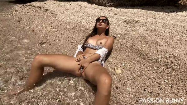Passionbunny - Lets Go On Public Beach With Me Ill Show You Something Now - upornia.com on systemporn.com