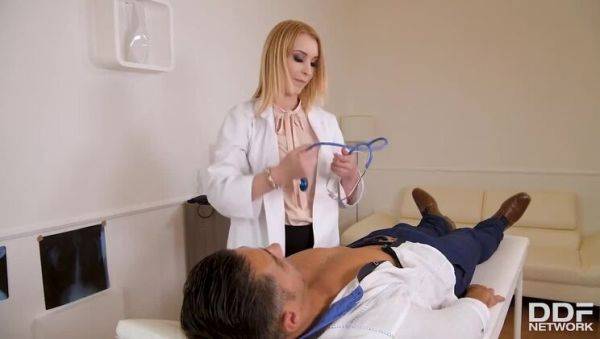 Blonde Amaris & the Sex Doctor: Anal, Stockings, and Fetish Play - veryfreeporn.com on systemporn.com