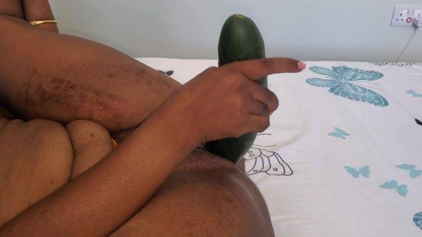 Biggest Cucumber In My Pussy So Amazing When I Cum With Cucumber - hclips.com on systemporn.com