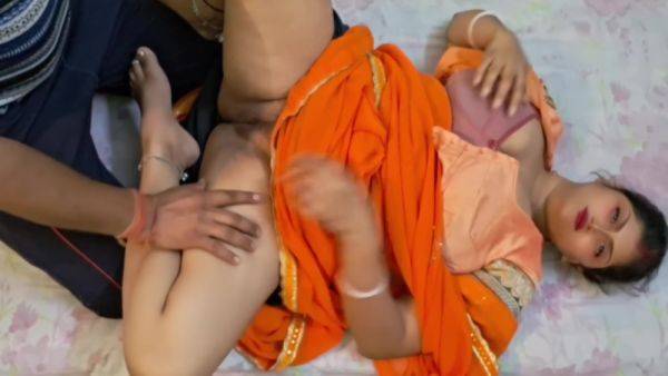 Hot Bhabhis Viral Video Tremendous - desi-porntube.com - India on systemporn.com