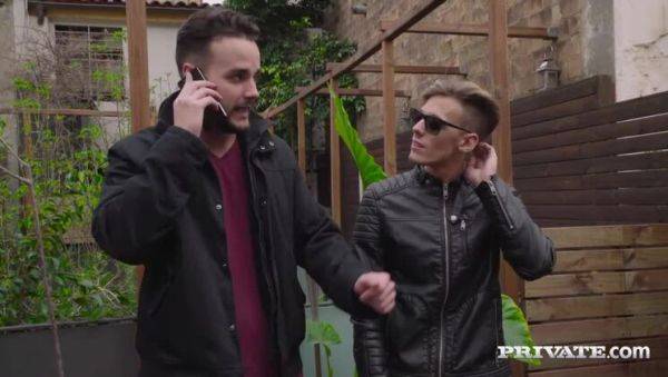 Bubble Butt Ebony Noemilk Takes Two Huge Cocks - porntry.com on systemporn.com