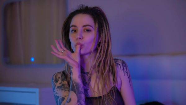 Babe With Dreadlocks And Tattoos Plays With Pussy While Is Home - upornia.com on systemporn.com