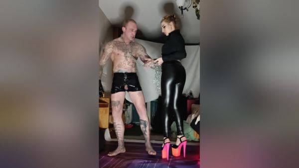 Latex Mistress And Her Slave Monster.amateur - hclips.com on systemporn.com