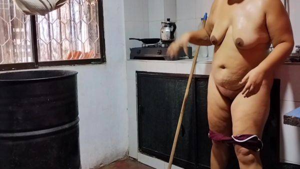Chubby Latina With A Big Ass Likes Me To Look At Her When She Cleans.. Real Homemade - Hindi Sex - desi-porntube.com - India on systemporn.com