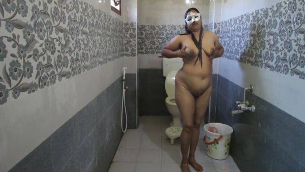 Desi Bhabhi Taking Shower - desi-porntube.com - India on systemporn.com