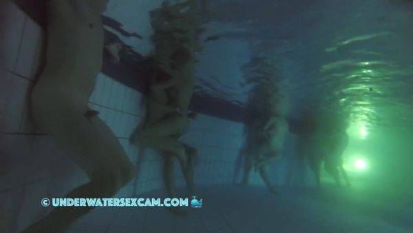 Between All The Horny People This Couple Has Real Sex Underwater In The Public Pool - hclips.com on systemporn.com