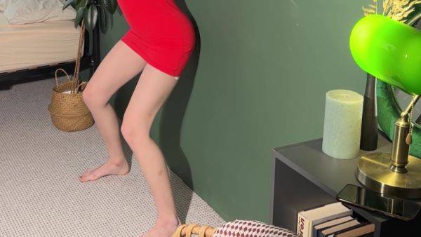 Sporty Hot Goddess Giantess Do Sport In Short Dress - upornia.com on systemporn.com