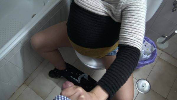 Horny Stepson Wanted To See How I Piss From My Pregnant Pussy - hclips.com on systemporn.com