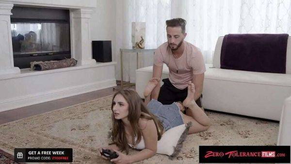 Zero Tolerance: Gamer Girl Keeps Playing as She Gets Fucked Hard - veryfreeporn.com on systemporn.com