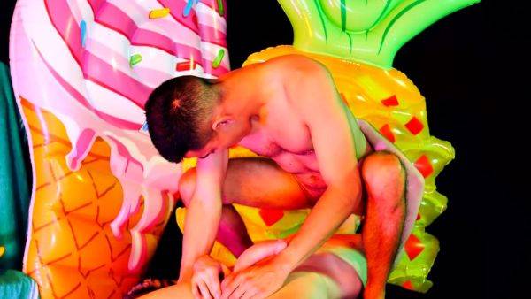 SOUTHERNSTROKES Antonio Fields Raw Fucked By Grayson Lange - drtuber.com on systemporn.com