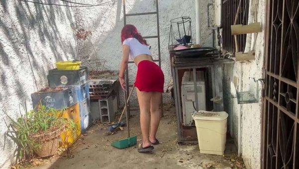 Stepdaughter Bibi in Skirt Washes Clothes - I Can't Resist Her Backside - veryfreeporn.com on systemporn.com