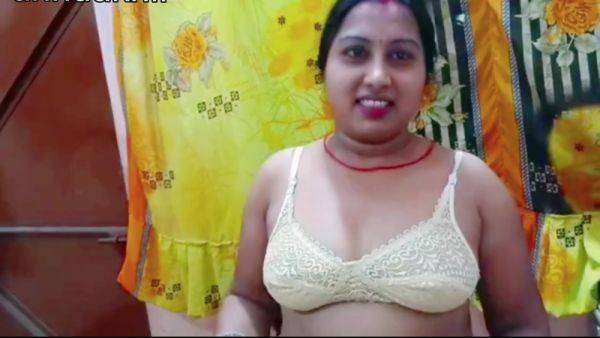 Neighbors Aunty Was Going To Take Bath And Left Her In A Hurry - desi-porntube.com - India on systemporn.com