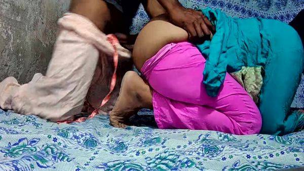 Indian Dasi Bahabi And Dewar Sex In The Jungle - desi-porntube.com - India on systemporn.com