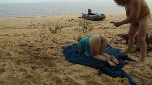 Milf allows to fuck her tight anal on the beach - Amateur Porn - anysex.com on systemporn.com