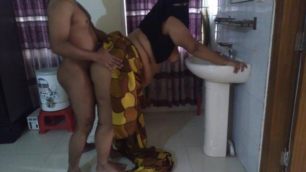 السريلانكية عمتي مارس الجنس من الصعب في ساري Sri Lankan Aunty Hard Fucked In Saree - hclips.com - Sri Lanka on systemporn.com