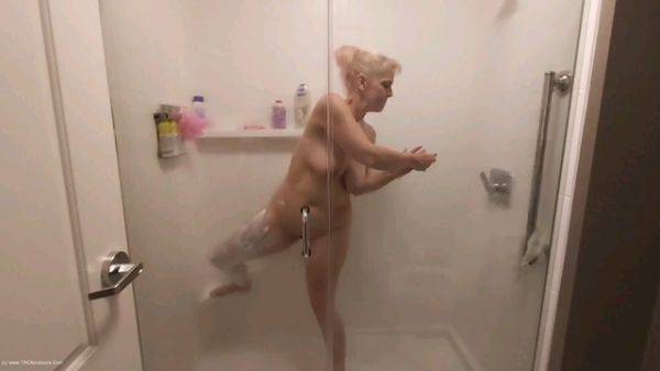 Shaving In The Shower - hclips.com - Usa on systemporn.com