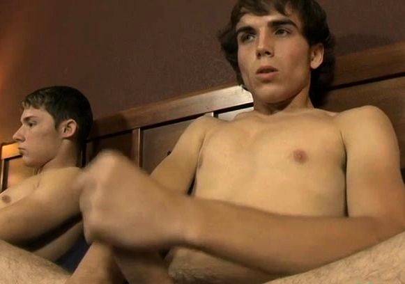 Nude twink enjoys his large knob in a self pleasuring solo - drtuber.com on systemporn.com