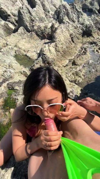 Asian amateur gives an outdoor blowjob - drtuber.com on systemporn.com