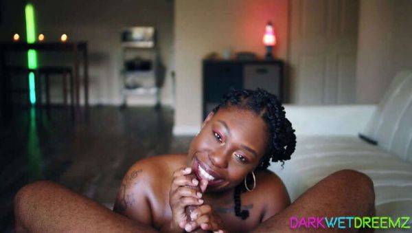 Ebony BBW Bombshell Gives Explicit Blowjob & Cum-Filled Facial - porntry.com on systemporn.com