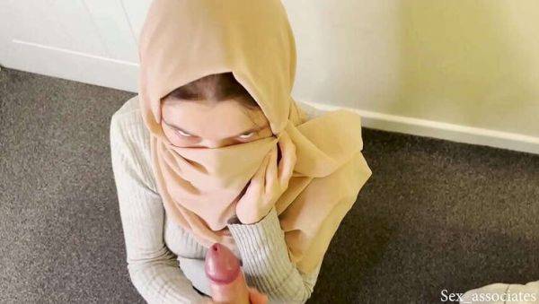 Arab Pregnant Wife Refuses Oral: A Hijab-Wearing Muslim's Defiance. - veryfreeporn.com - Iran on systemporn.com