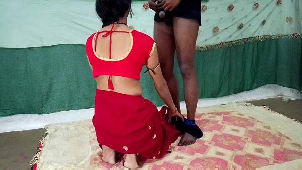 Devar Bhabhi In Padosan Bhabhi Ko Tange Chaudi Karke Choda Or Bhabhi Ko Khub Land Chuswaya Or Ki Land Se Hi Mang Bhar Di - desi-porntube.com on systemporn.com