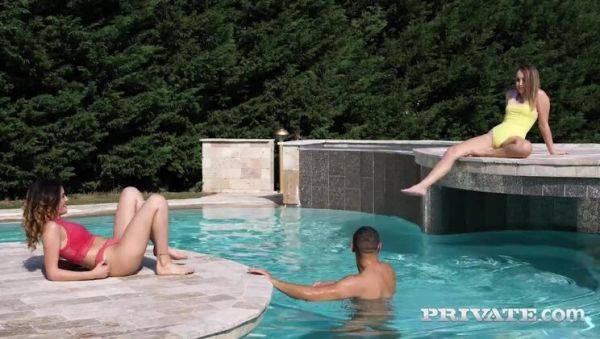 Poolside Threesome with Rimming - porntry.com on systemporn.com