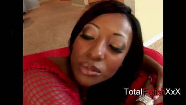 Jazmine Cashmere & Cherokee D'Ass: Ebony MILFs with Big Asses, Natural Tits, and Piercings - veryfreeporn.com on systemporn.com