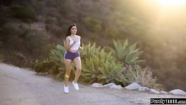 Brunette Vale Nappi Gets Face Fucked by Photographer - veryfreeporn.com on systemporn.com