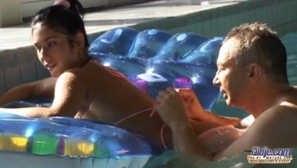 Swimming Lesson - porntry.com on systemporn.com