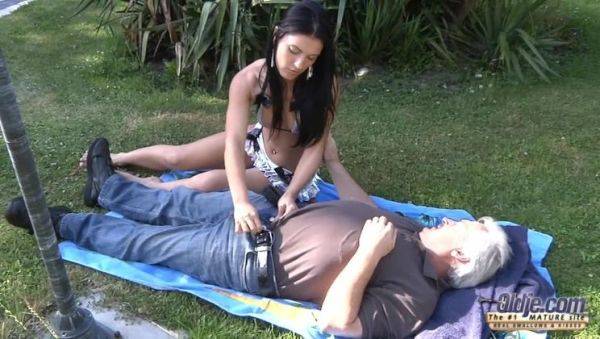 Dirty Girl - porntry.com on systemporn.com