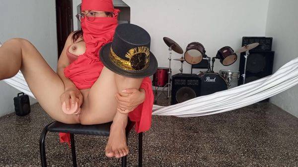 Pussy Juicy - Latina Dressed As An Indian Masturbates Her Juicy Pussy With A Normal-sized Skin-colored Dildo - desi-porntube.com - India on systemporn.com