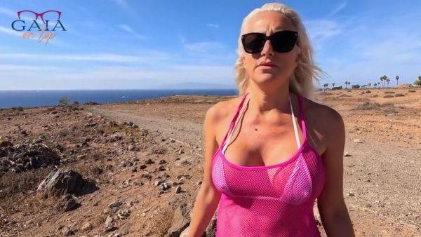 Thirsty Milf With Broken Car Helped And Fucked By Stranger In The Wilderness - videomanysex.com on systemporn.com