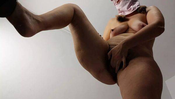 Amateur Brunette Masturbates with Fingers and Vacuum for Intense Orgasm in Bedroom - veryfreeporn.com - Britain on systemporn.com