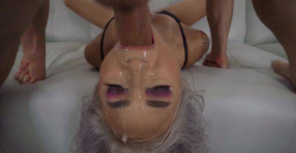 Avery Black gets her pussy filled with sticky, messy cum on her makeup - alphaporno.com on systemporn.com