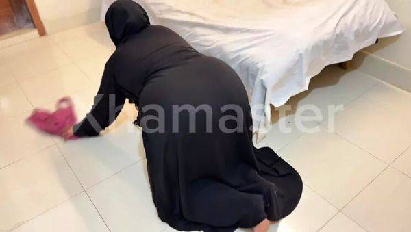 Stuck Step Mom Aria Mia Gets Fucked Under Bed - xxxfiles.com on systemporn.com