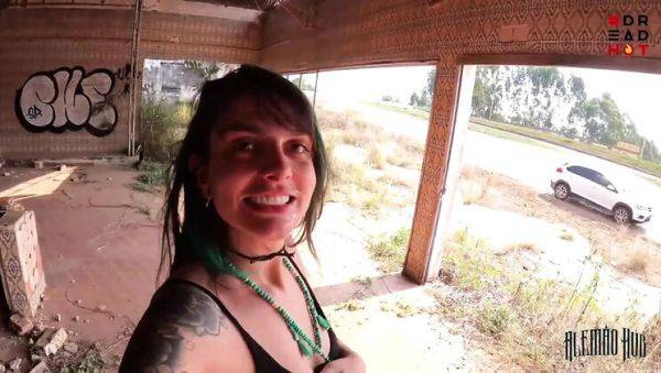 Alemao Hub Fucks Dreadlocks Hottie in Abandoned Building - Outdoor Teen Sex with Big Ass Latina - veryfreeporn.com - Brazil on systemporn.com