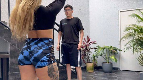 Step Mom's Personal Trainer Fucks Her Wet Pussy After Sex Dater App Match - Amateur Latina MILF - veryfreeporn.com - Spain - Colombia on systemporn.com