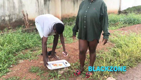 Helping Stranger Fucks Chubby Nigerian Teen with Big Natural Tits in Missionary Creampie - veryfreeporn.com - Nigeria on systemporn.com