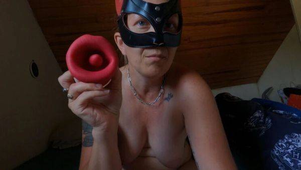 Amateur MILF Unboxing and Testing Vibrator Toy - Real Orgasm Solo Masturbation - veryfreeporn.com - France on systemporn.com