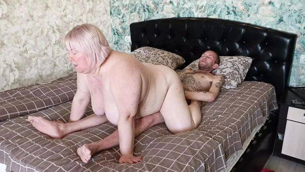 Neighbor MILF Zona901 Sucks Dick and Gets Fucked Cowgirl Pose - porntry.com - Russia on systemporn.com