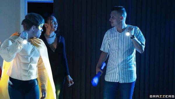 Halloween Threesome with Shay Fox and Kelsey Kane Ghost Hunting Big Tits Blowjob - porntry.com - Britain on systemporn.com