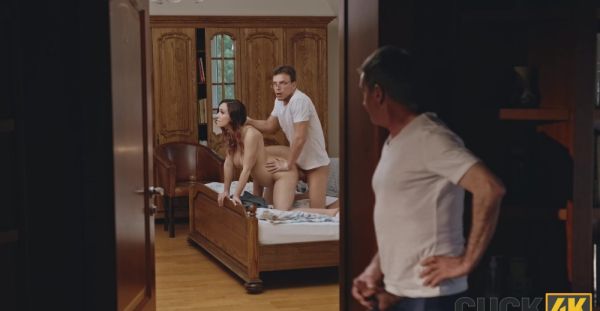 A pregnant Jessie Clark gets fucked by a doctor while her husband watches - alphaporno.com on systemporn.com