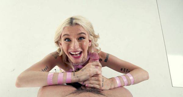 Skinny babes Emma Rosie and Brock Cooper enjoy a passionate session - alphaporno.com on systemporn.com